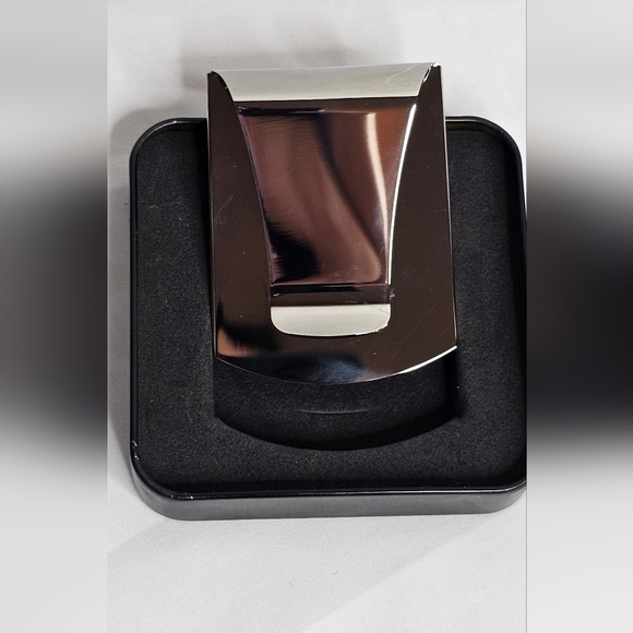 Storus Smart Money Clip - Picture 3 of 4